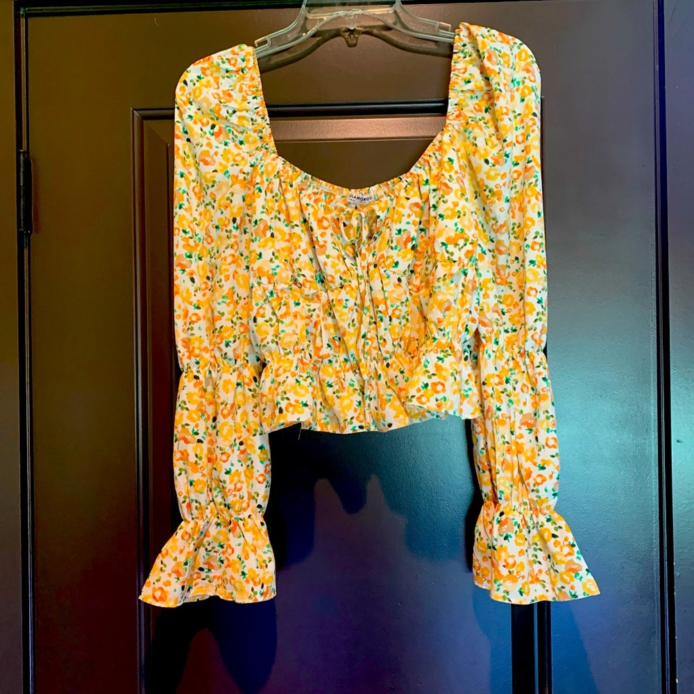 Womens Blouse Size 10 Cropped Floral